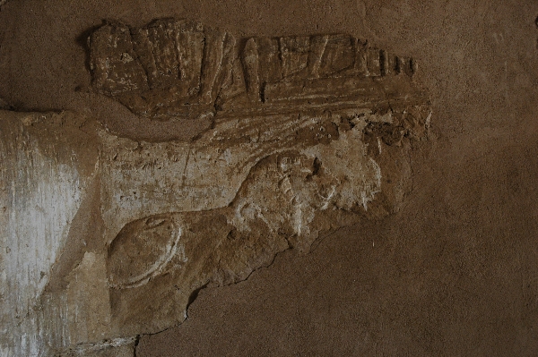 042