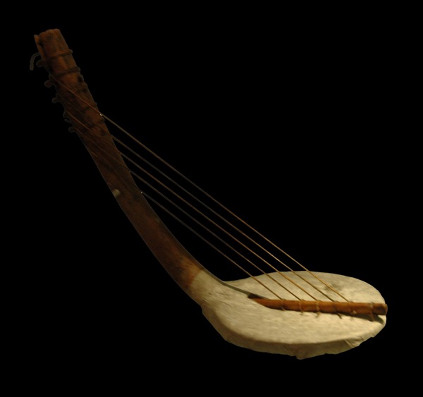 044d