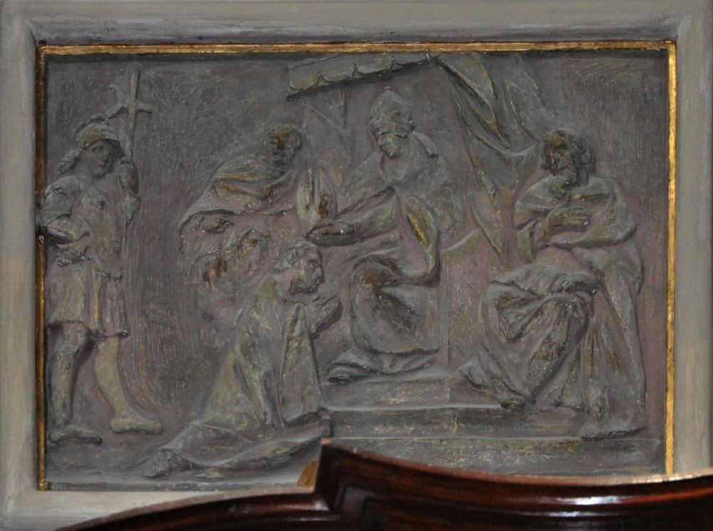 093