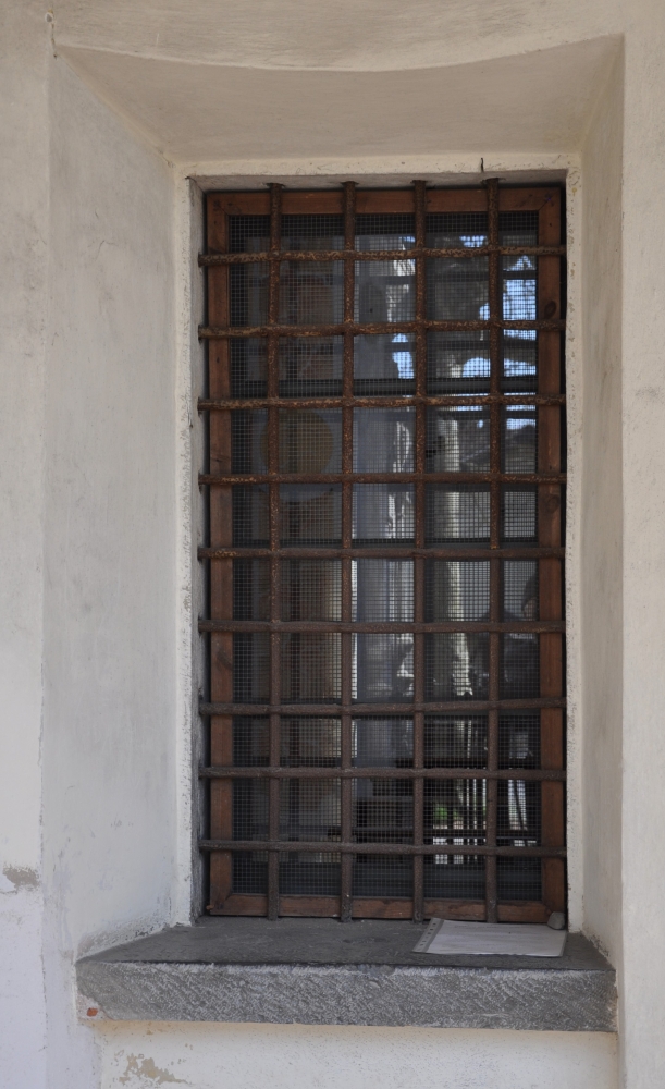 042a