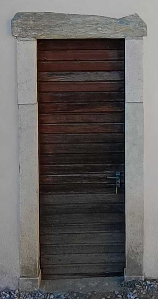 002b